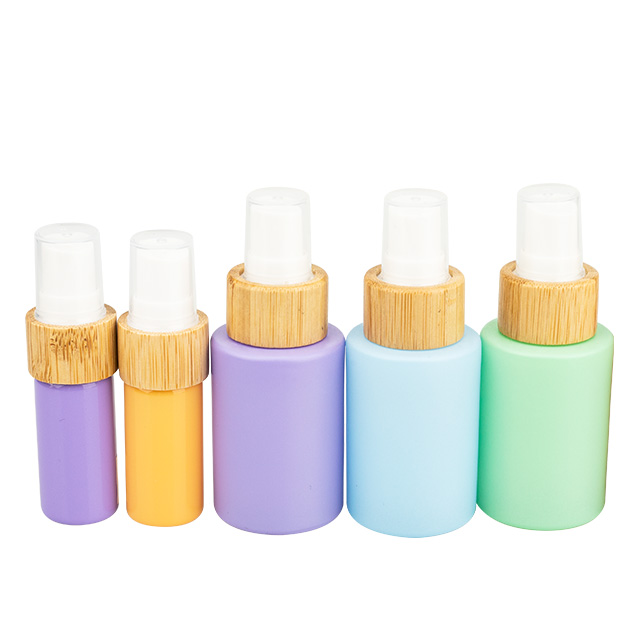 Color Glass Spray Nozzle Bottle With Bamboo Cap